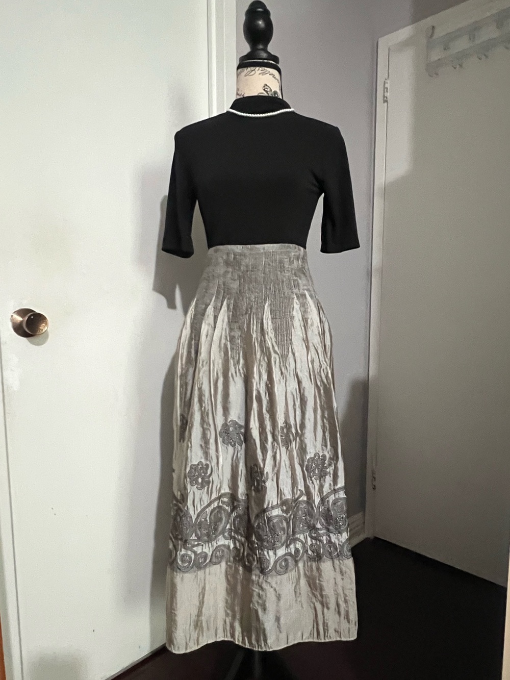 Elegant Silver Embroidered A-Line Maxi Skirt